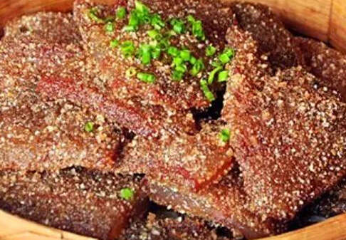 大娘咸渣肉地址:合肥市蜀山区东至路与黄山西路交叉口西南角电话