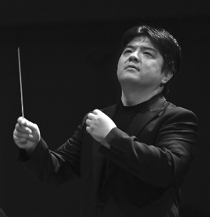 打击乐演奏家李飚转行当指挥