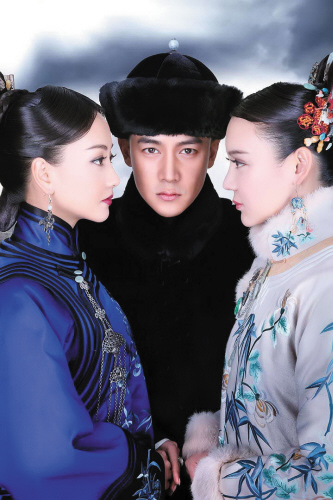 被质疑抄袭《梅花烙》的《宫锁连城》海报.