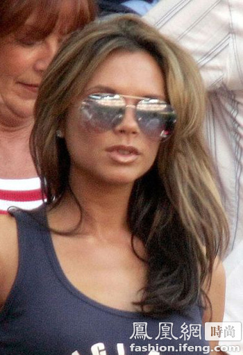 10款发型见证贝嫂人生轨迹