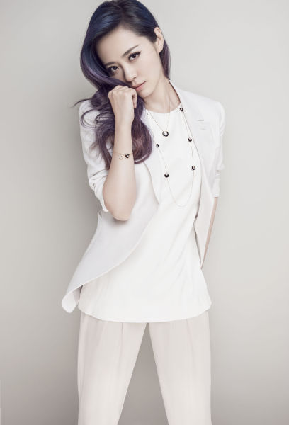 张靓颖张靓颖《永远》新浪娱乐讯张靓颖第七张中文专辑《第七感》进入