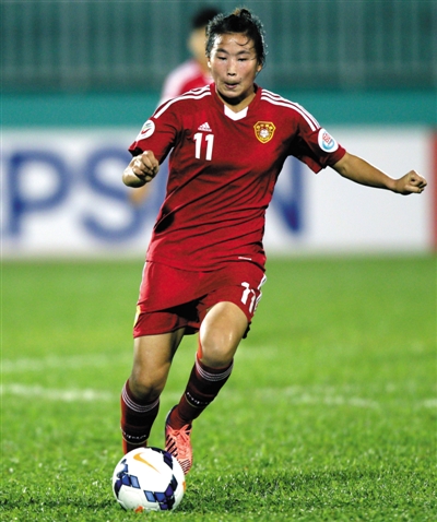 杨丽在对阵泰国的比赛中独中4球,她是中国女足新的锋线杀手.图/cfp