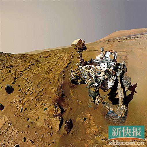 地球人快跪下    美国宇航局的好奇号火星车在6月24日给自己拍了一