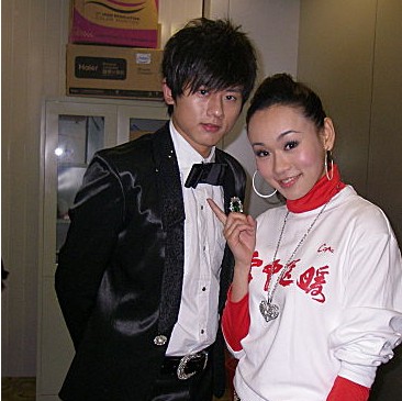 肯定是各方一人,所以才有了后来的"天使组合"和"天堂组合""吉娜组合