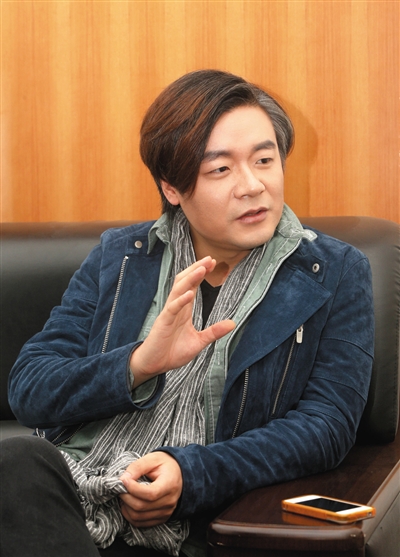 拜托和王珞丹秘恋的人叫张嘉佳