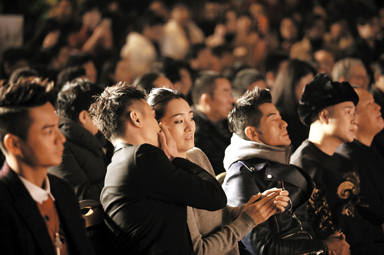 俯首贴耳"师徒四人组"齐齐亮相影片海报3d魔幻大片《西游记之孙悟空三