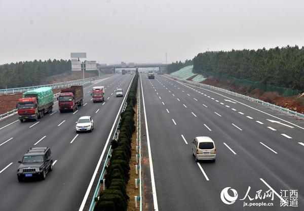 江西:昌樟高速一期改扩建工程建成通车 缓解春运交通压力