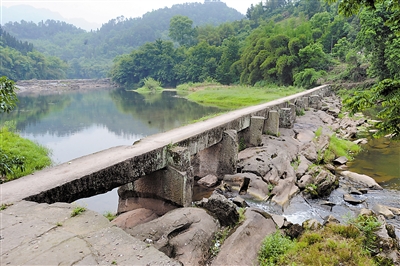 155岁老石桥载满重庆人的乡愁