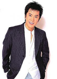 毛宁为何也登上吸毒这条破船