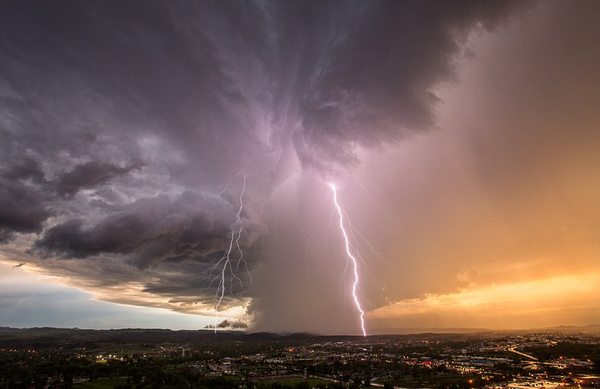 镜头记录美国龙卷风走廊残酷风暴中的极致美景高清组图