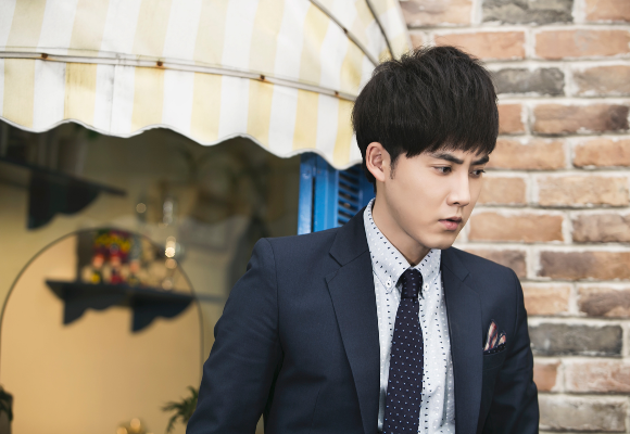 张睿爱的阶梯虐恋升级陷情感漩涡哭不停