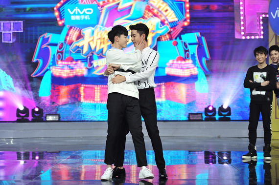 于朦胧郭俊辰跳舞