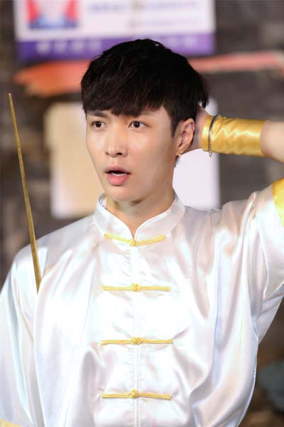 《极限挑战2》主打暖男风 张艺兴魅力难挡
