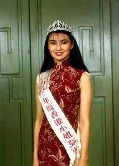 惊光头帅哥会是张曼玉人生中的第12个男人吗