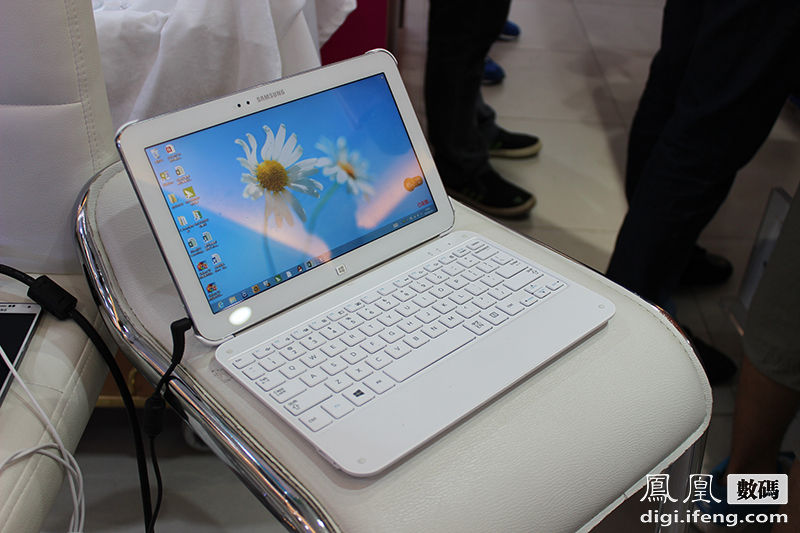 三星galaxy tab s平板图赏:八核两种尺寸