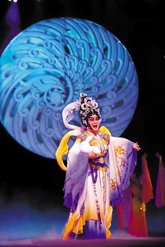 麦玉清的粤剧传奇之路 摸爬滚打出"通台老倌"