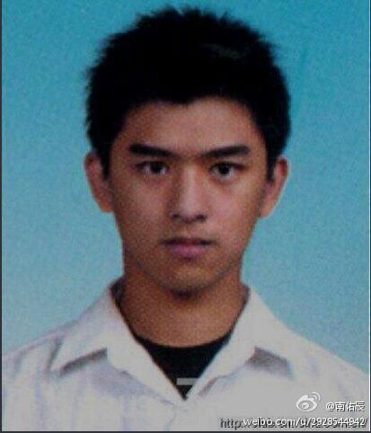 陈柏霖18岁旧照曝光帅气不输现在图