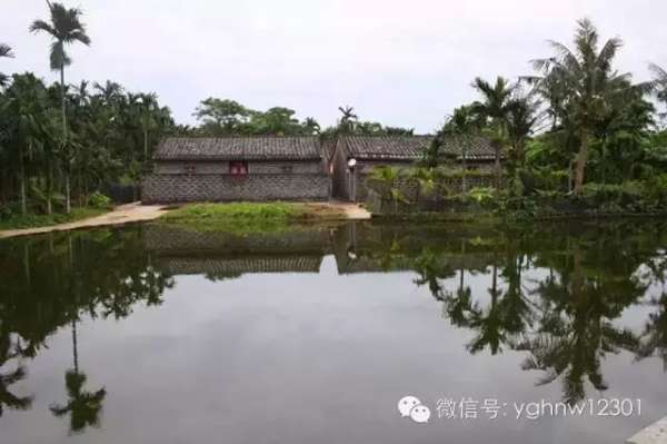 4,定安縣嶺口鎮皇坡村一座半島,一個村莊,一條水道,三面大山.