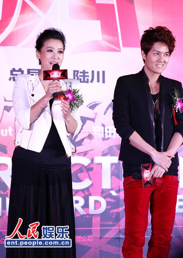 团队等悉数亮相,北京市委宣传部副部长王海平,出品人李爱庆共同出席