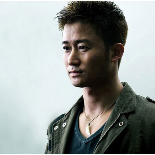 吴京捐助灾区20万元 明星腾讯微博大爱延续