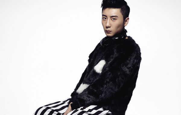 梁欢粉红大象mv曝预告与旅行团再续前缘