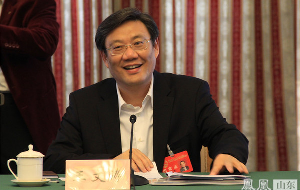 4月10日下午,山东省委常委,济南市委书记王文涛参加长清代表团审议,第