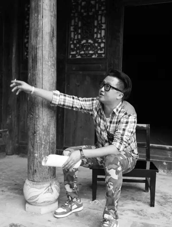 导演伍俊杰你不成才别怨时代