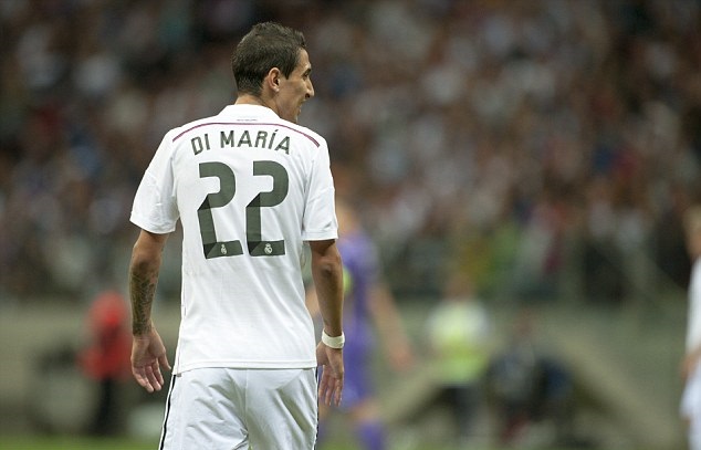 迪马利亚曼联球衣热卖 需求量大字母r卖脱销