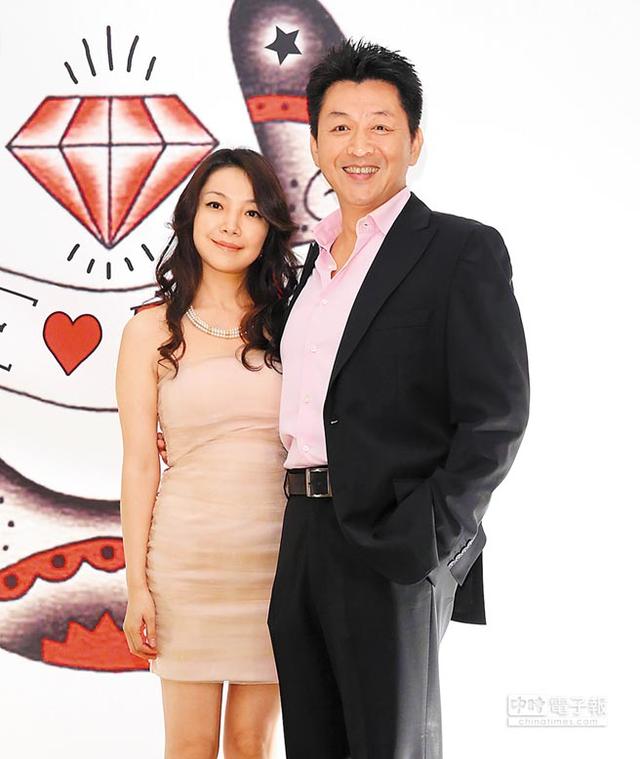 台名嘴庹宗华再曝殴打小15岁嫩妻 称已道歉