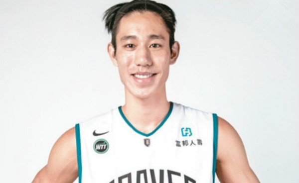 林书豪亲弟弟正式加盟台湾联赛 月薪不足两万