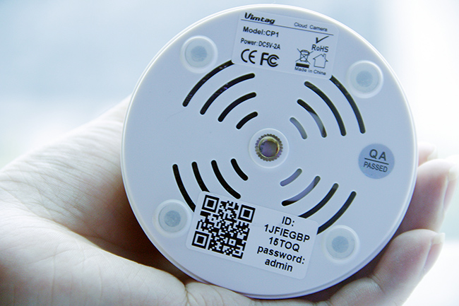 并且可以通过app与智能摄像机进行对话,小雪人智能云摄像机这点非常