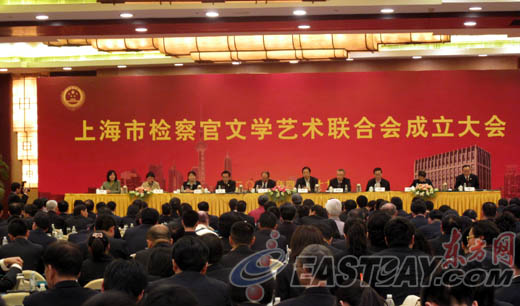 包括廖昌永,奚美娟,叶辛,叶慧贤,钱文忠等在内的12位文化艺术界知名