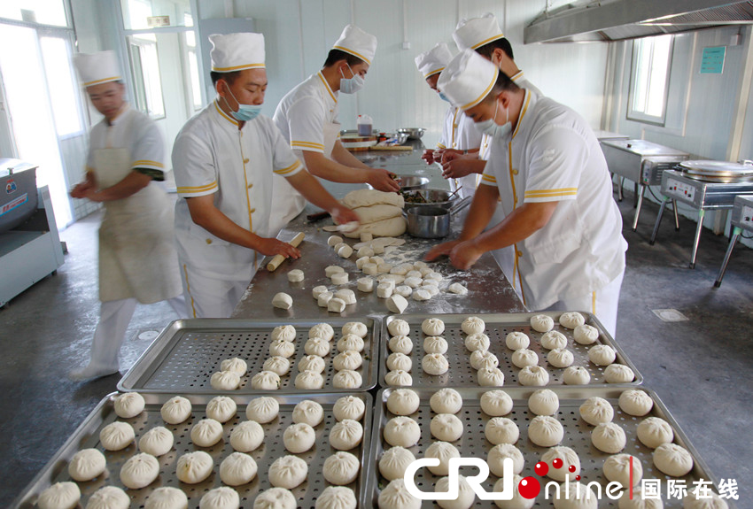 谈卫红说:"信息化所有的建设重点就是围绕战备训练的开展.