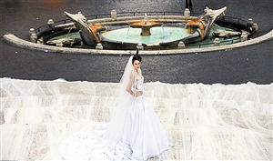 全球婚纱_全球最美的十款婚纱(3)