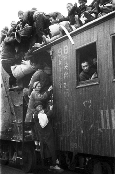 美国记者白修德拍摄的1942年河南大饥荒历史图片.