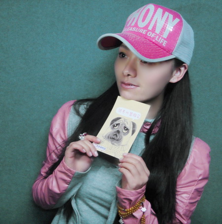 阿佳组合关爱流浪动物提倡领养代替买卖图