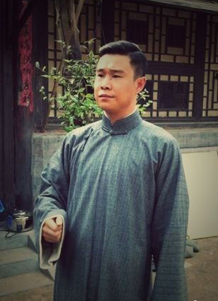 小沈阳说书人首穿长衫马褂演单田芳成名史