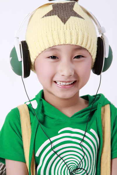 星百纳携手辽宁卫视天才童声打造天才童星