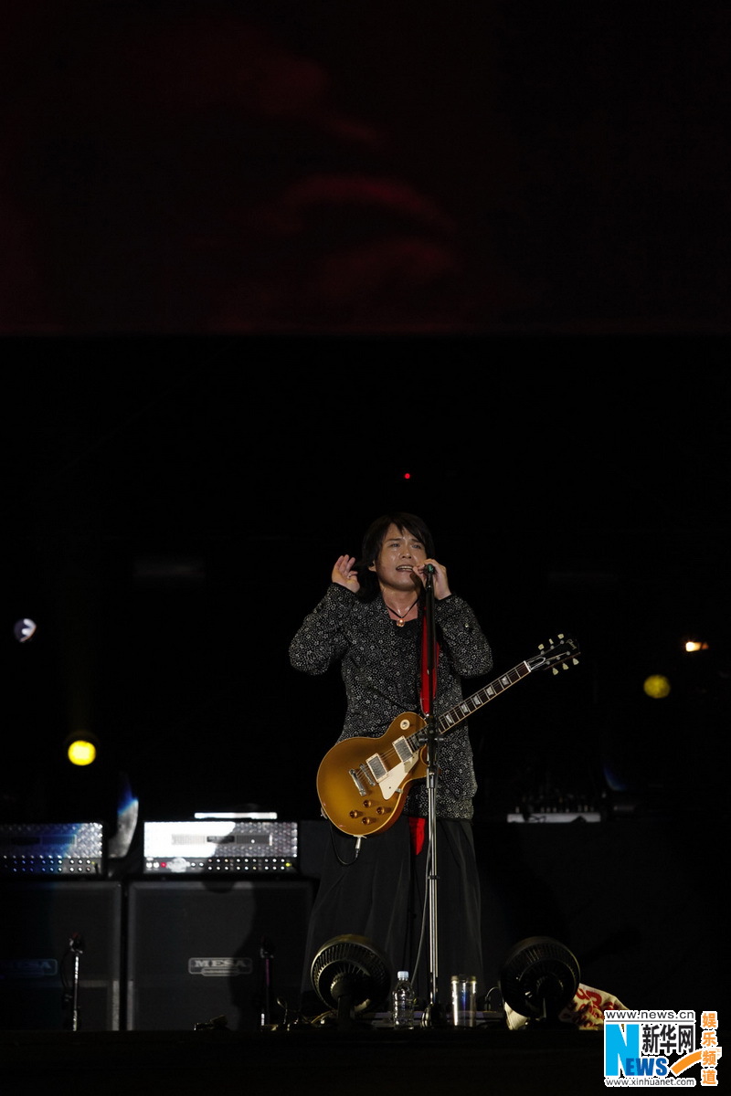 伍佰chinablue世界巡演首场演绎20年摇滚经典