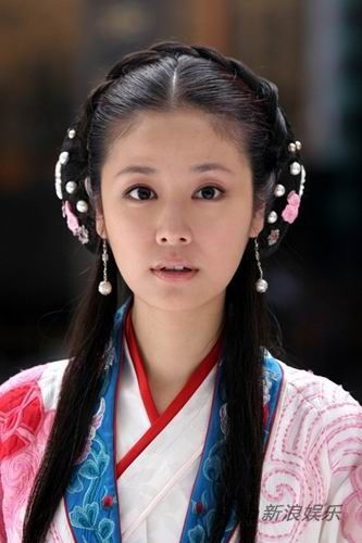 林心如,潘虹,高明,赵亮,王雨等主演的电视剧《大祠堂》正在新疆卫视22