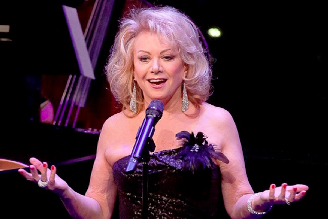 伊莲佩姬北京演唱会曝宣传片memory震撼心灵